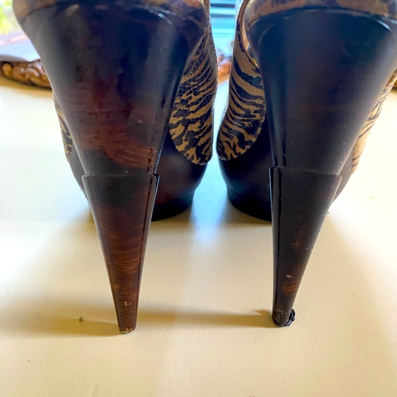 Stuart Weitzman   heels - Picture 3 of 7